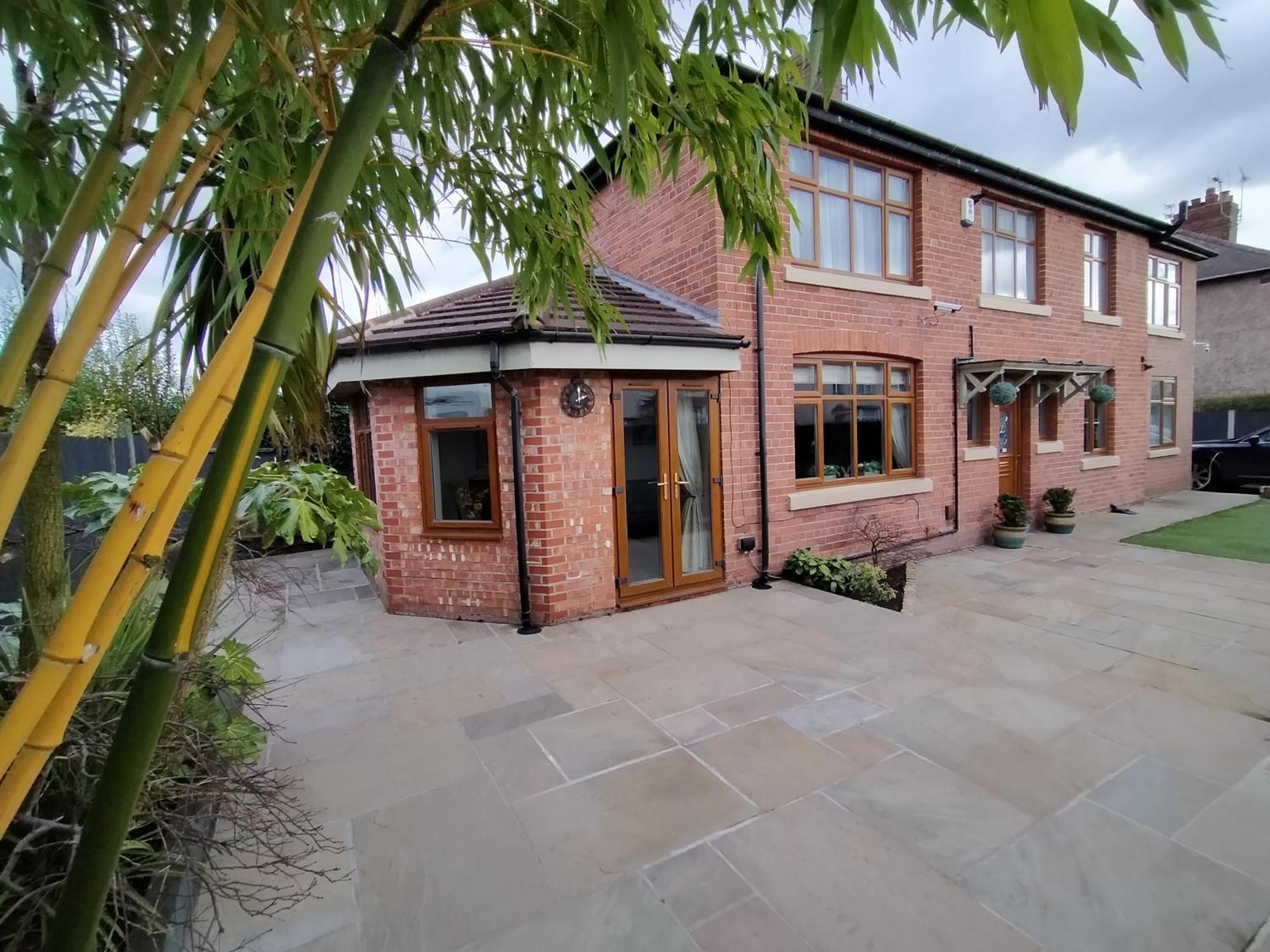 Villa Sirius House - Sleeps 7, Driveway, Garden Crewe Zimmer foto